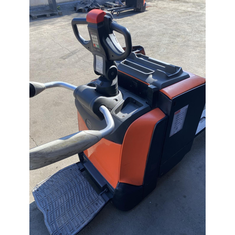 Тележка электрическая TOYOTA LPE220