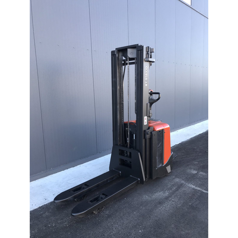 Штабелер электрический BT SPE 160L