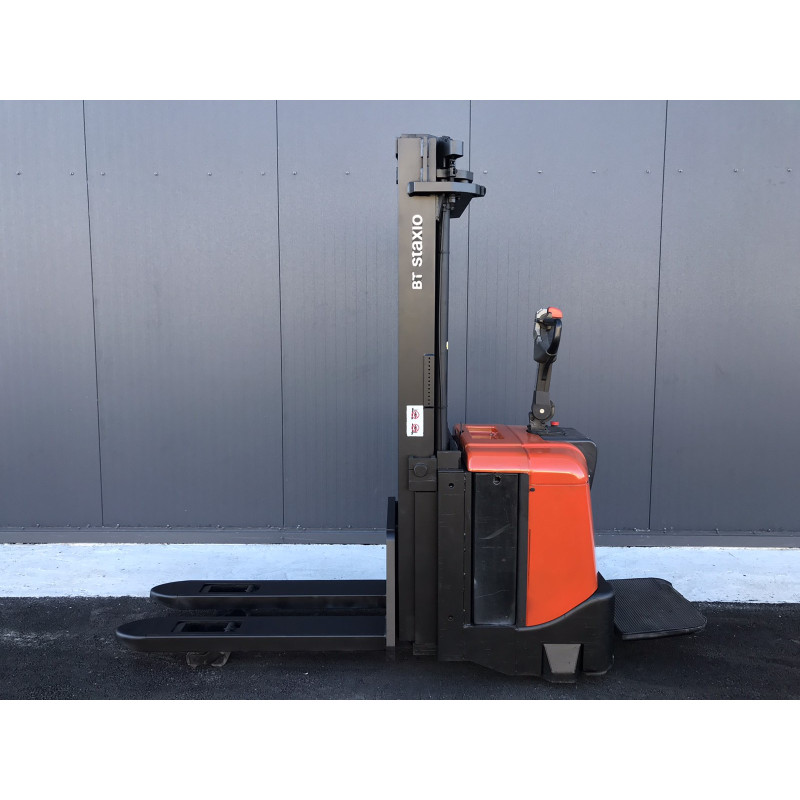 Штабелер электрический BT SPE 160L