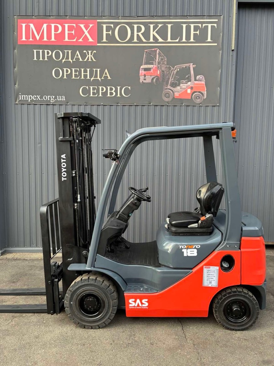 Дизельний навантажувач Toyota 42-8FDF18 2021 року перед відвантаженням зі складу IMPEX у Києві
