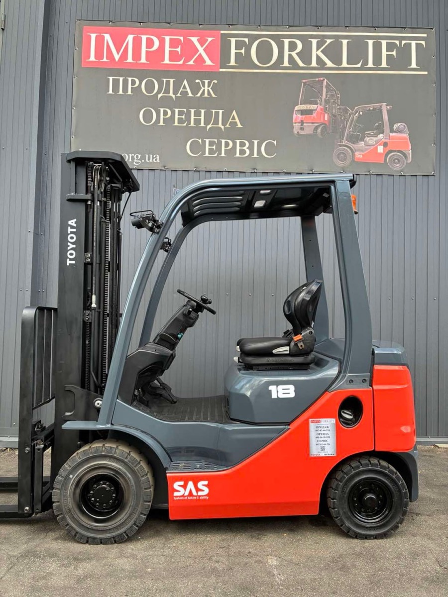 Дизельний навантажувач Toyota 42-8FDF18 2021 року перед відвантаженням зі складу IMPEX у Києві